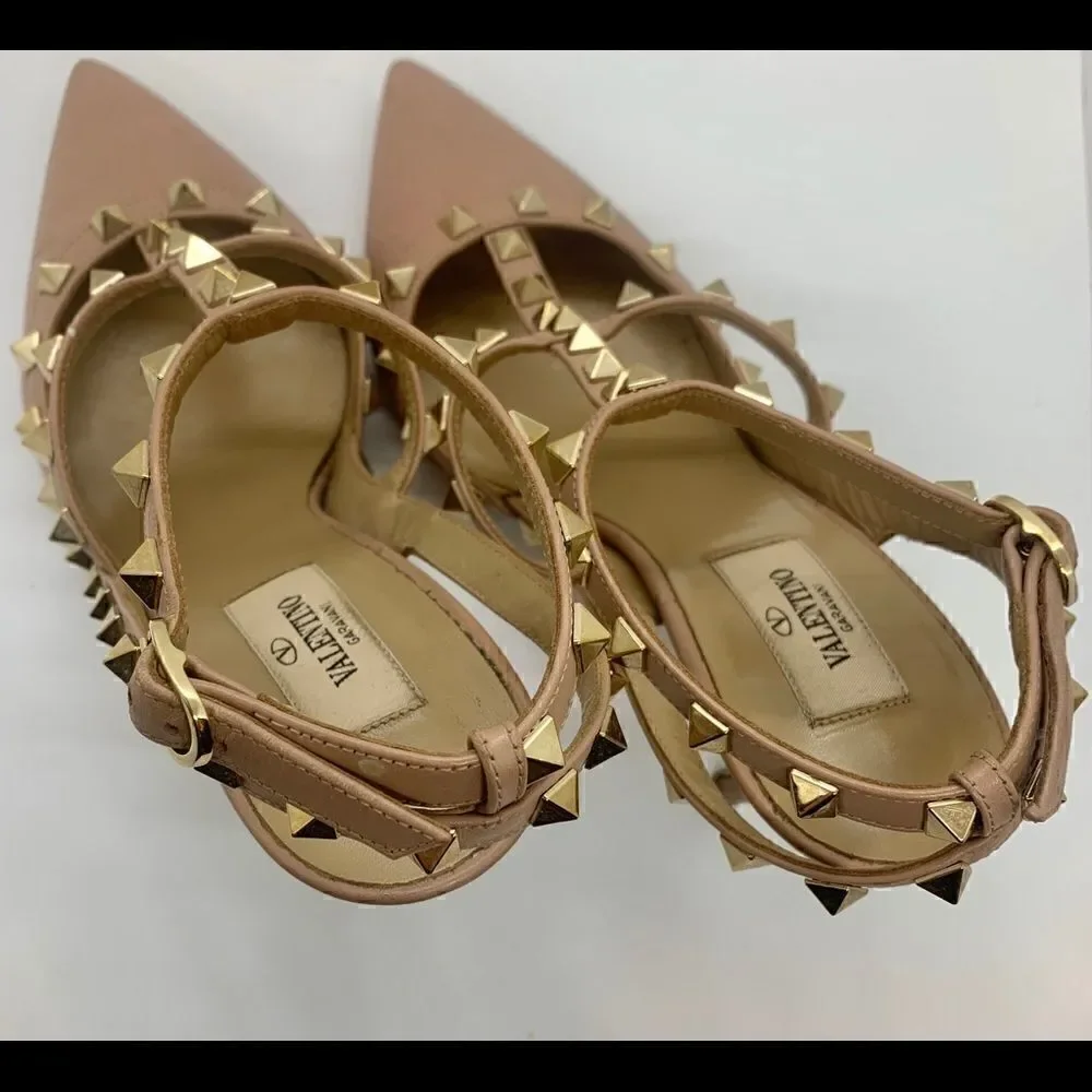 Valentino Garavani Rockstud pumps